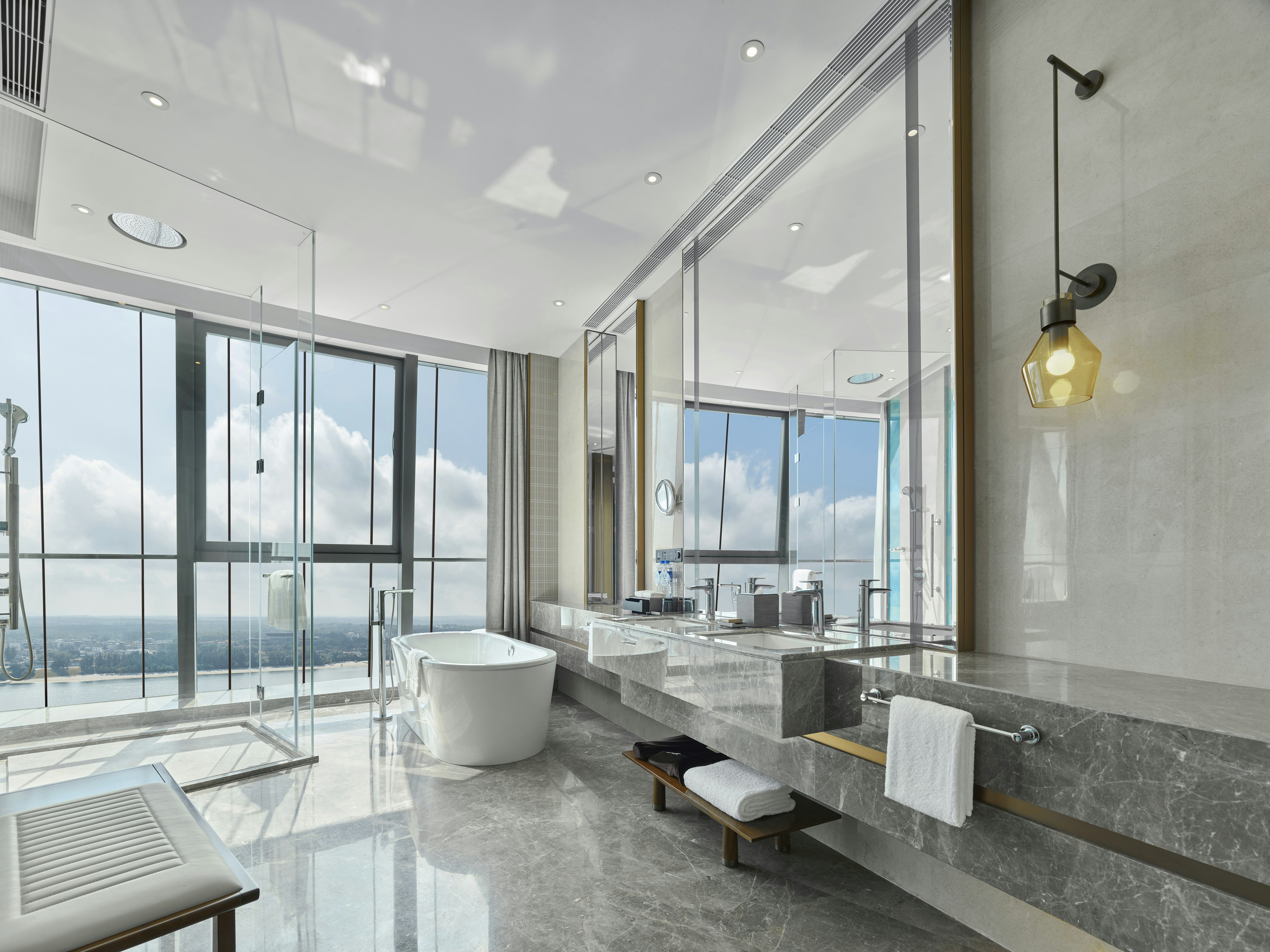 غرفة ديلوكس بسرير كينج، Hilton Hainan Ocean Flower Island 2/2