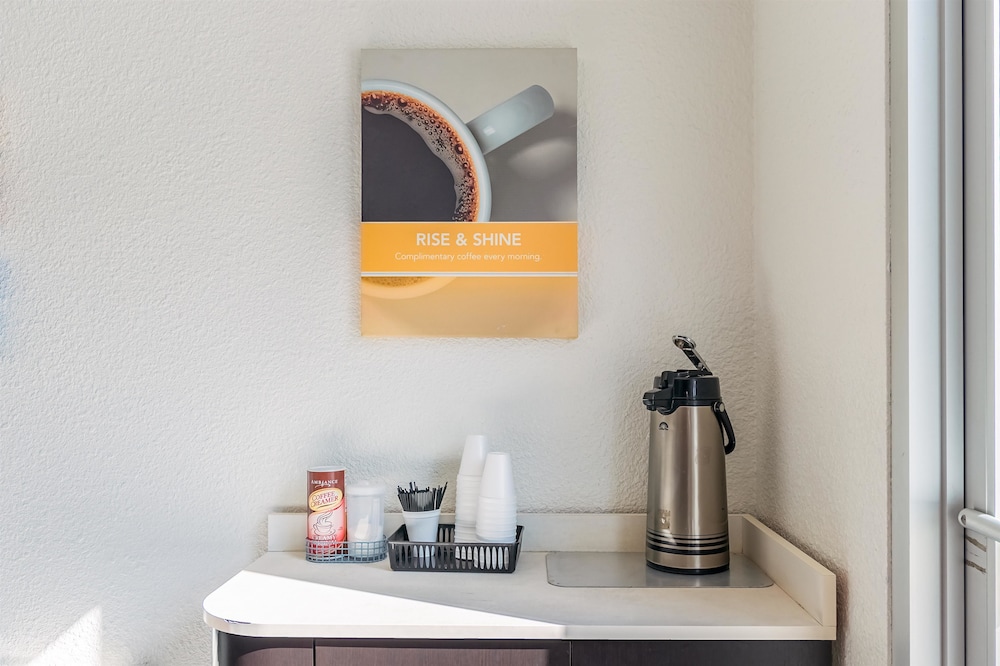 Motel6 Beaverton, OR 30/39