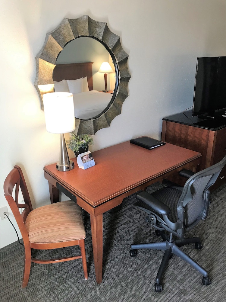 Hotel Tybee 46/69