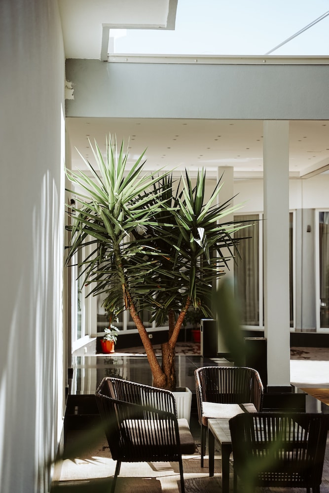 Atrium Deluxe Resort 47/62