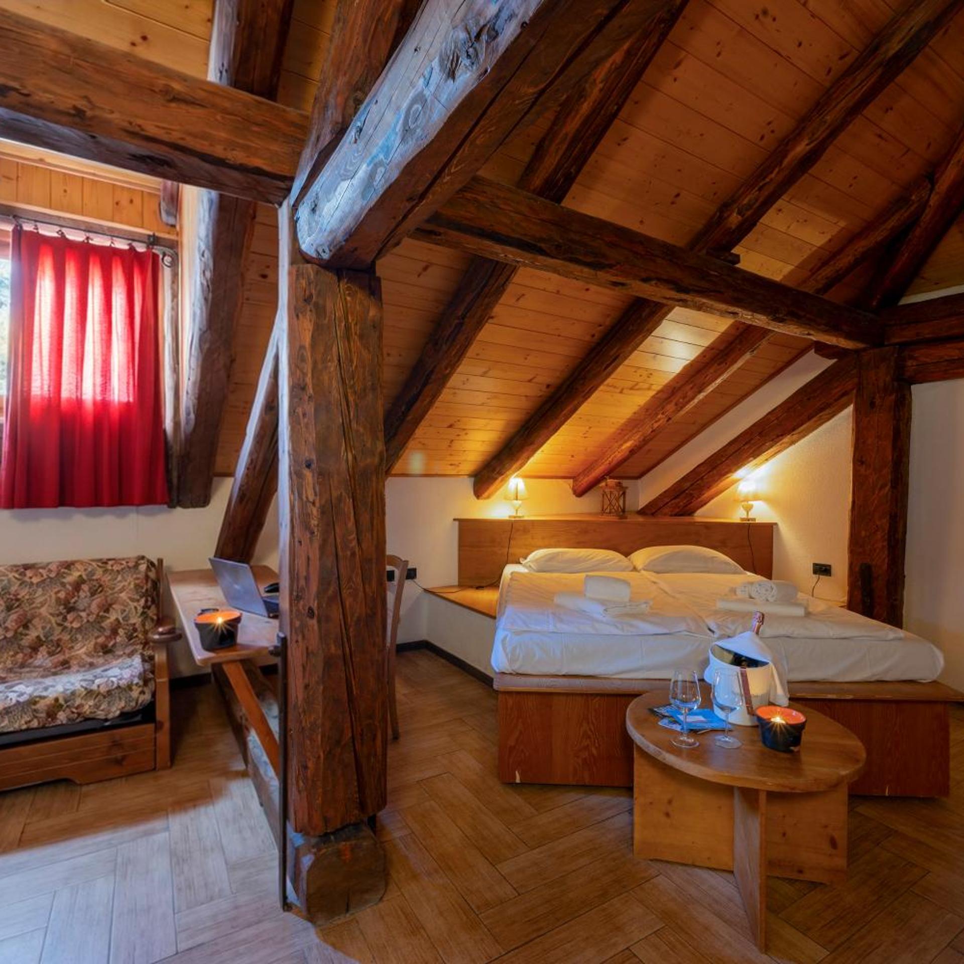 HOTEL LA MIRANDOLA - DIMORA STORICA 12/44