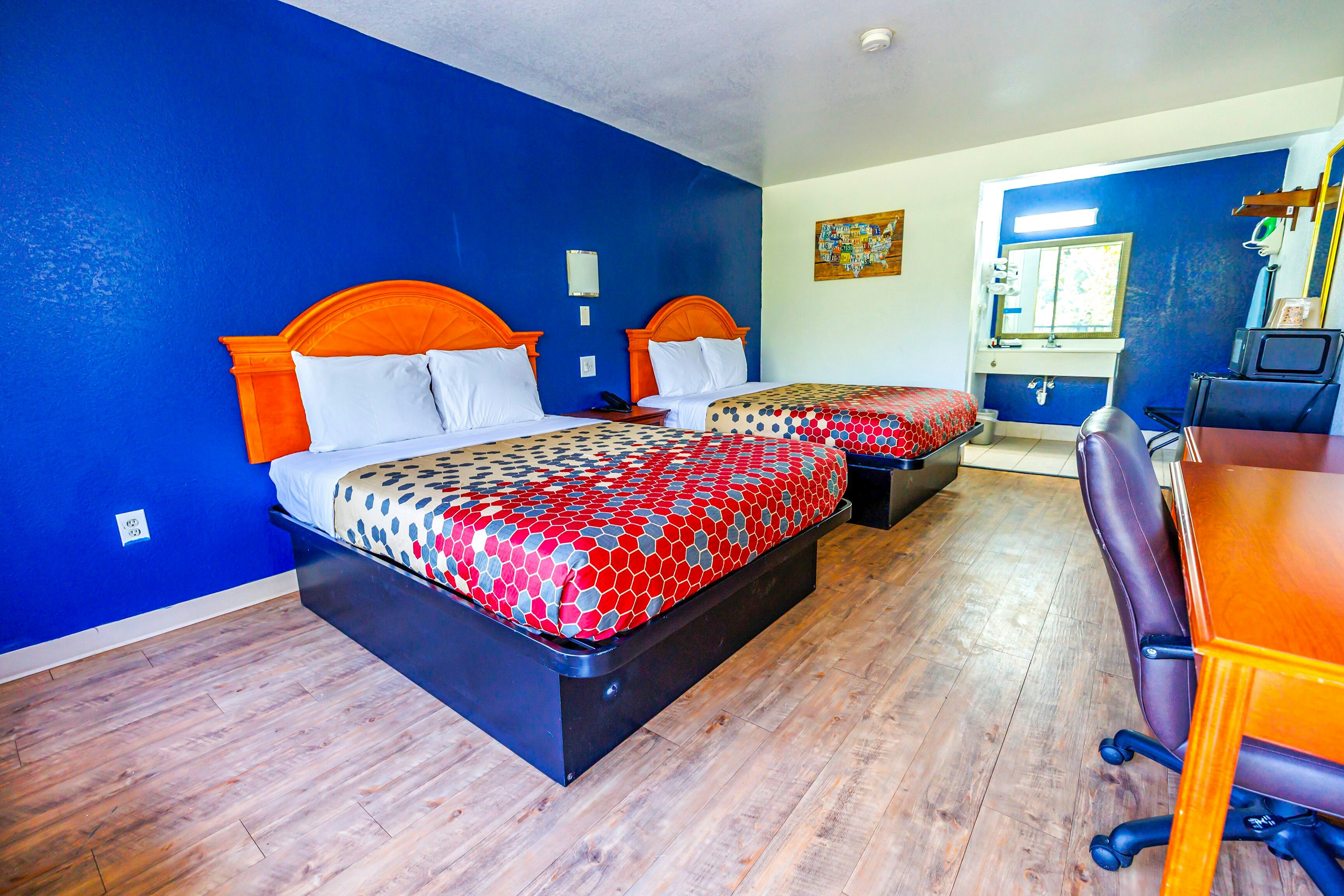 Room, 2 Queen Beds, Smoking
