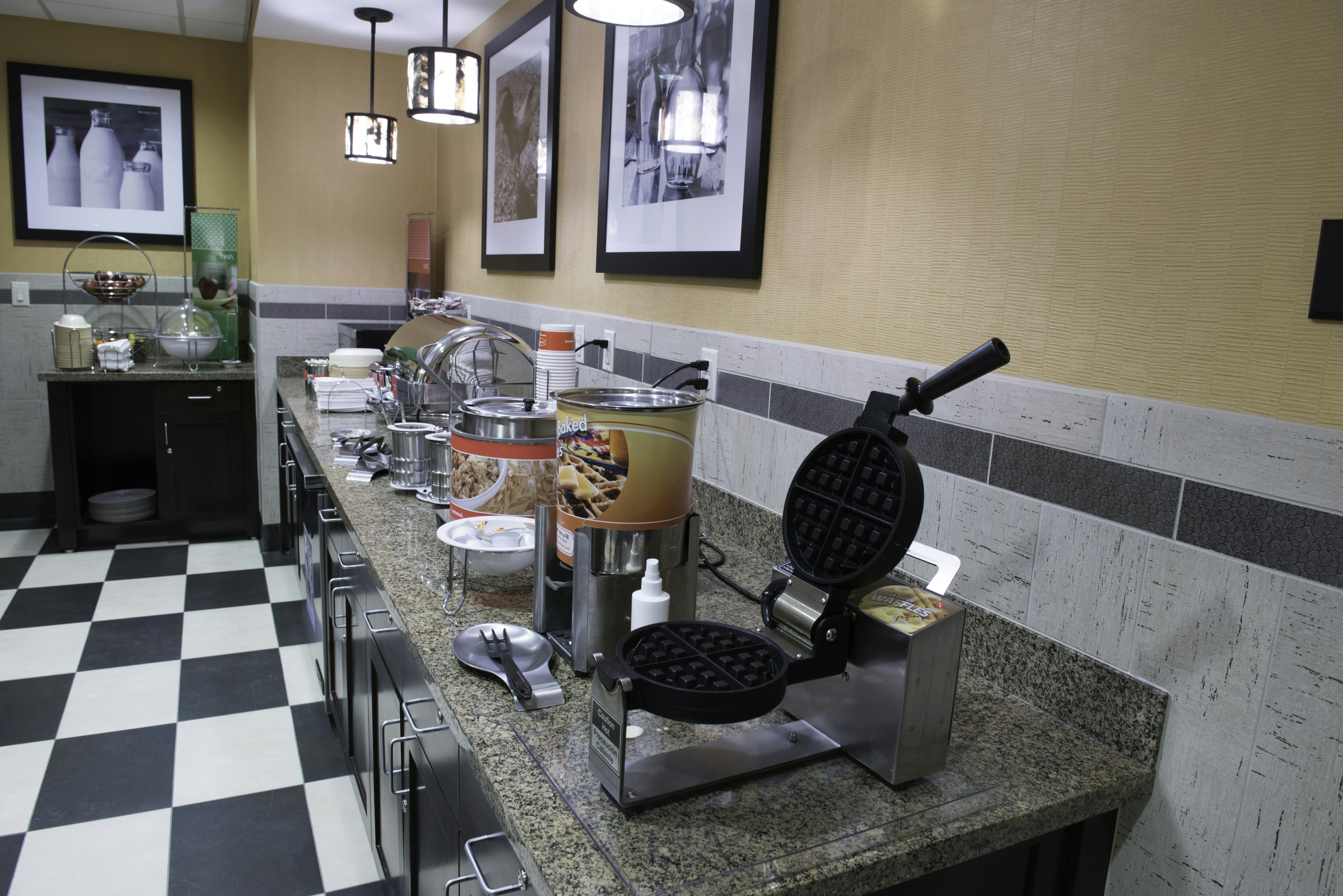 Hampton Inn And Suites Bismarck Northwest 43/60