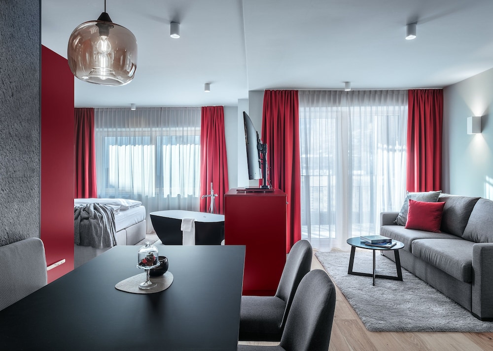 Hotel Castello Falkner 47/74