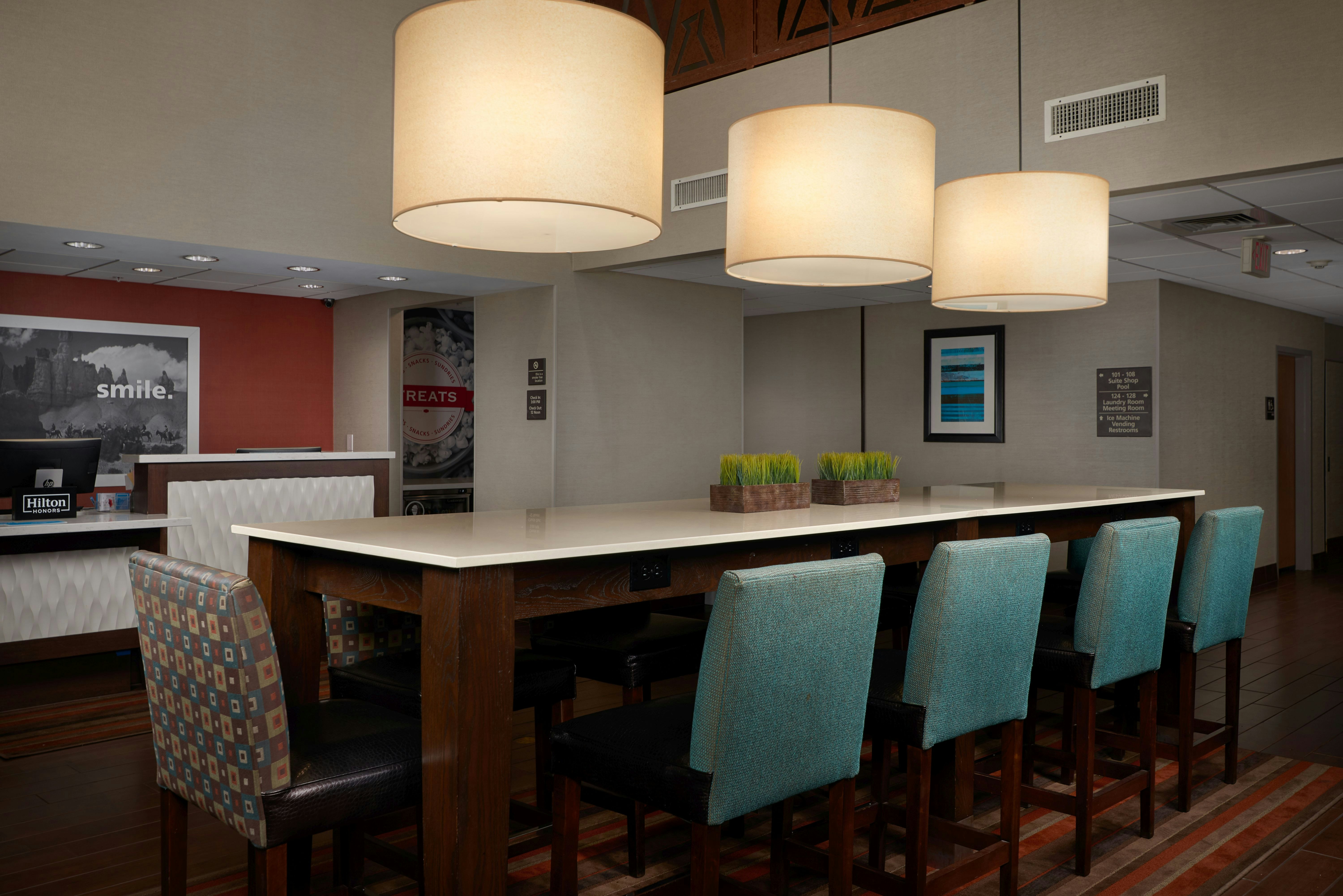 Hampton Inn Phoenix/Glendale/Peoria 30/50