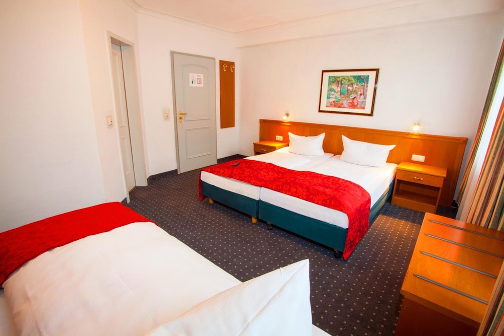 Centro Hotel Royal 12/33