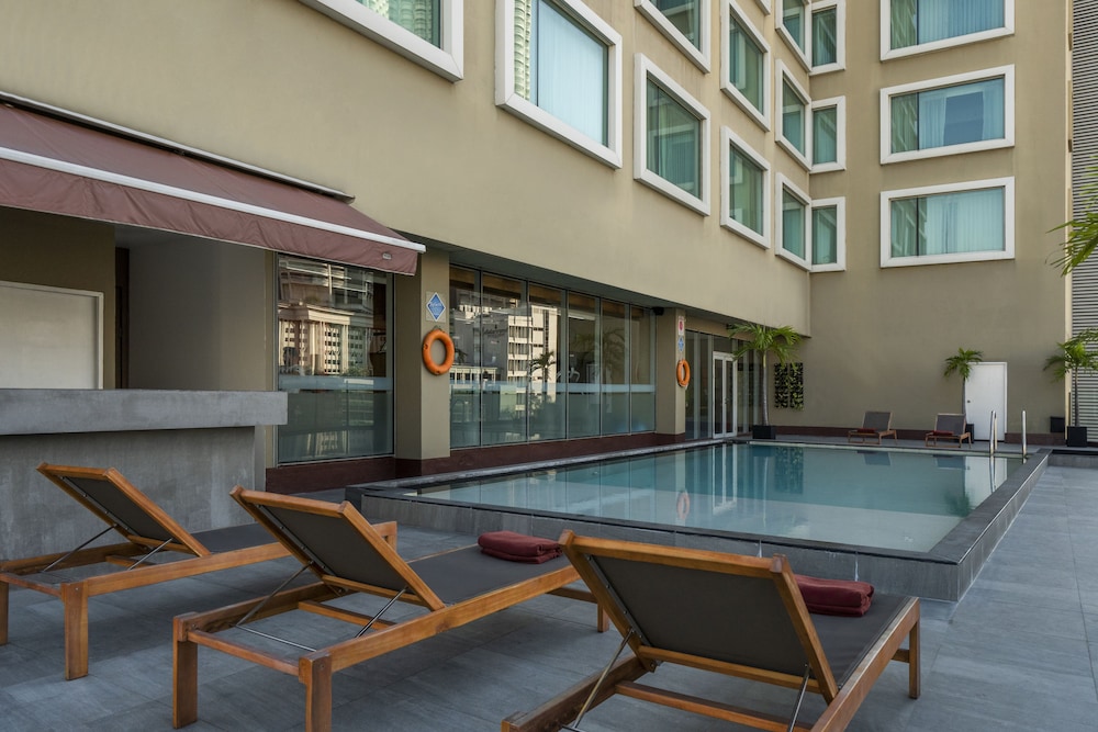 Hilton Garden Inn Bangkok Silom 5/41