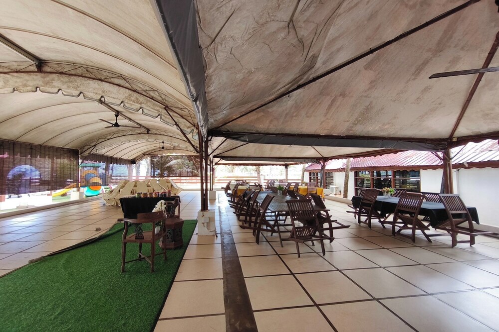 Al Safina Kijal Beach Resort & Restaurant 33/47