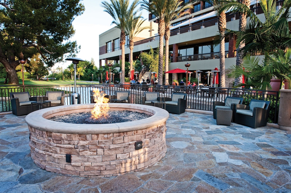 Pacific Palms Resort 49/50