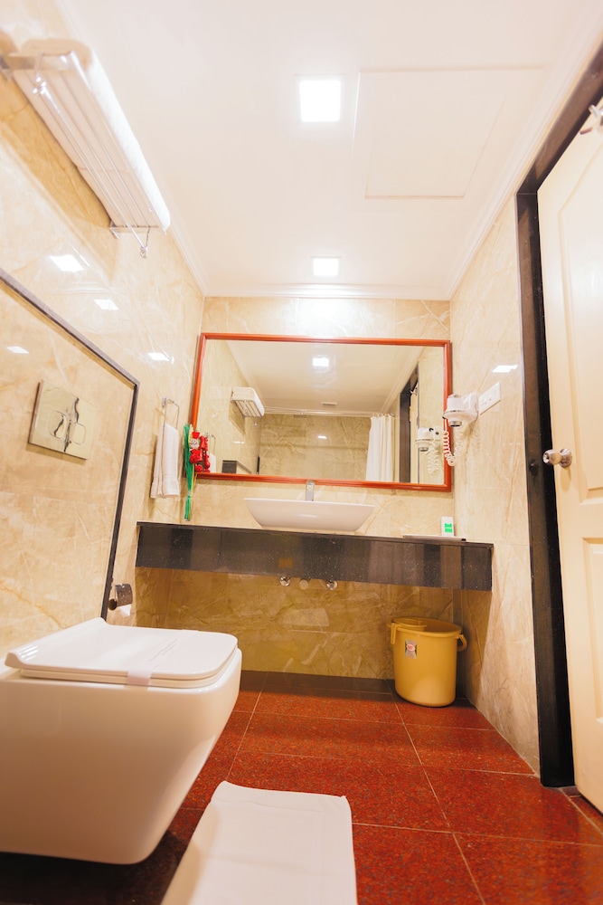 Annamalai International Hotel 50/50