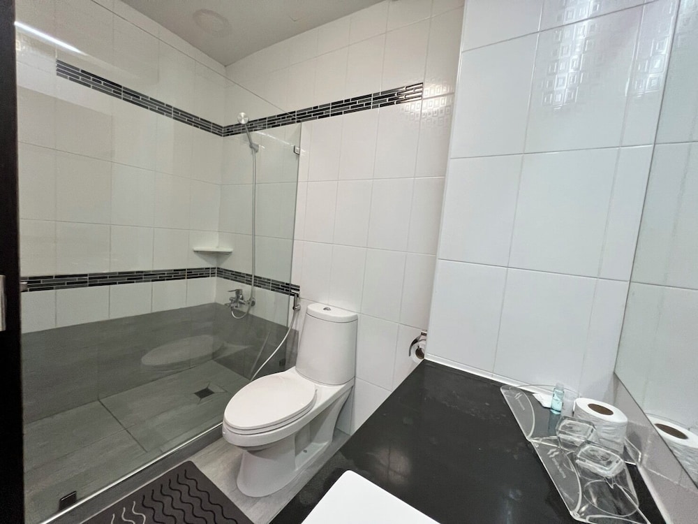 Crystal Suites Suvarnabhumi Airport 63/63