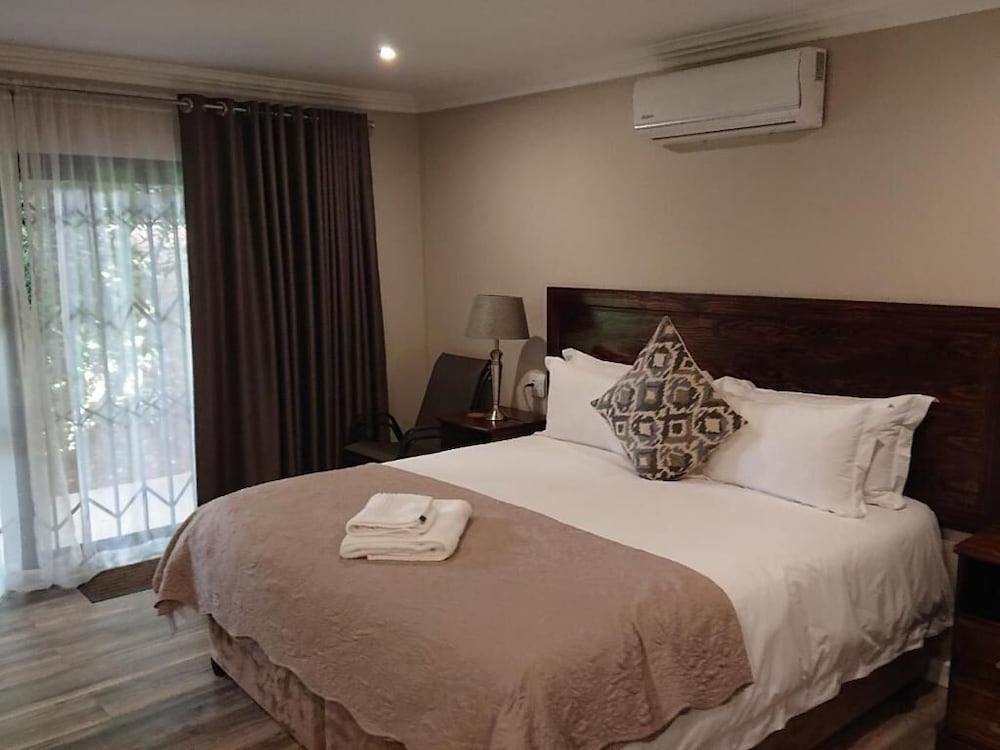 Unitas Guesthouse 6/33