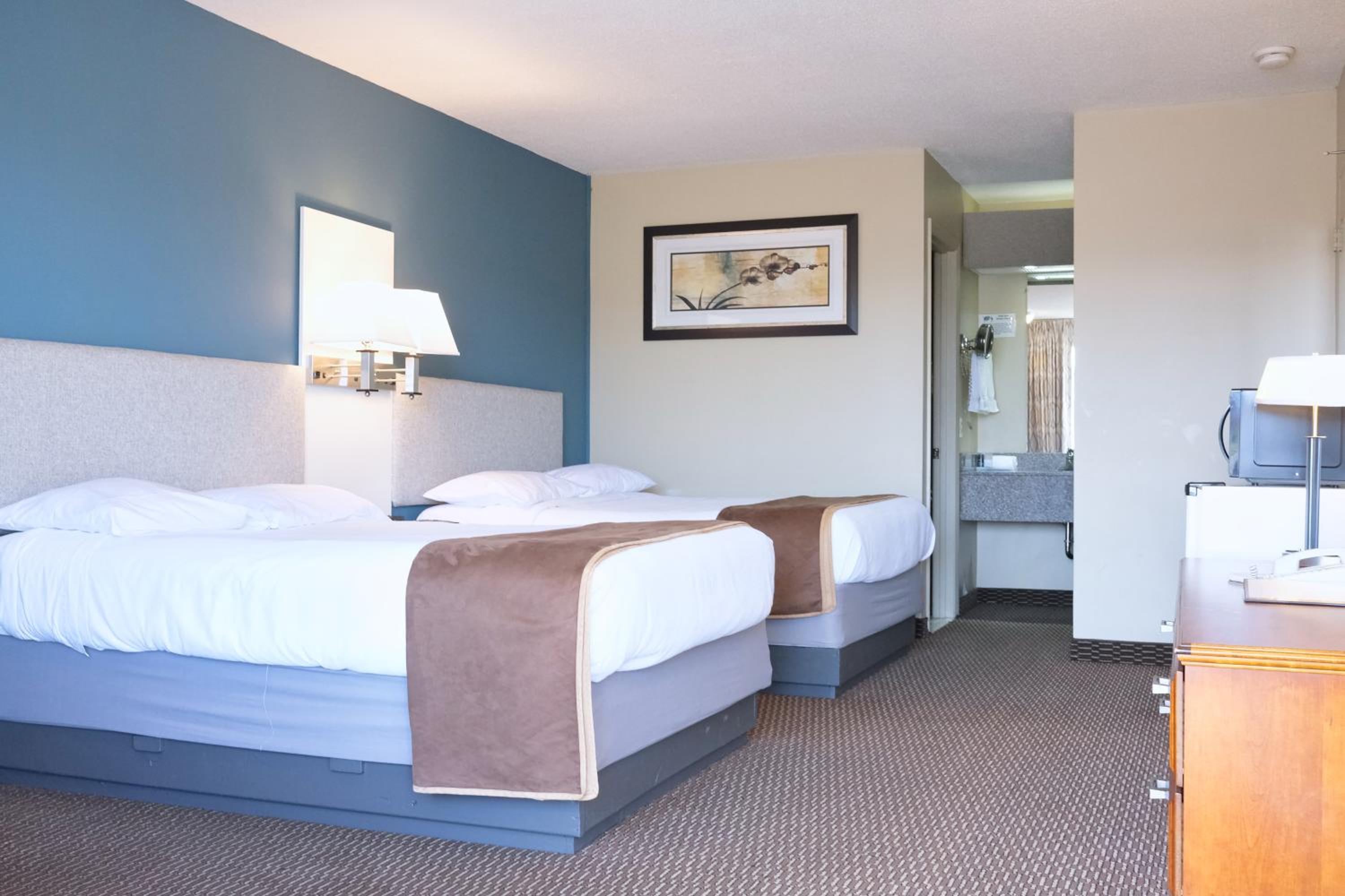 Deluxe, 2 Double Beds