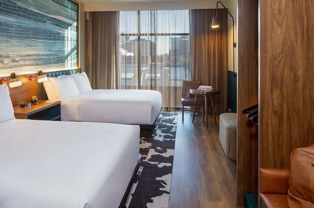 Caption by Hyatt Downtown Nashville The Gulch 16/50
