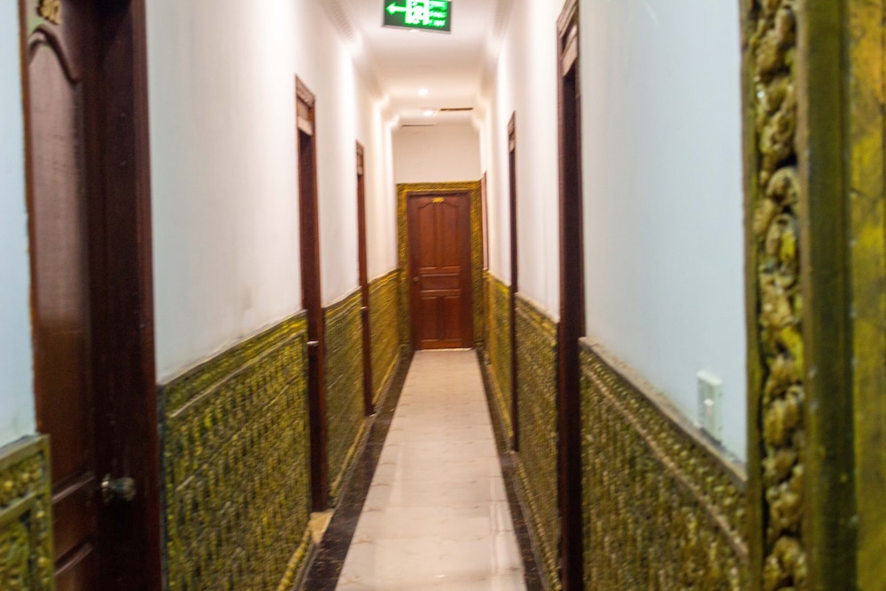 Le Grand Palais Boutique Hotel 2/100