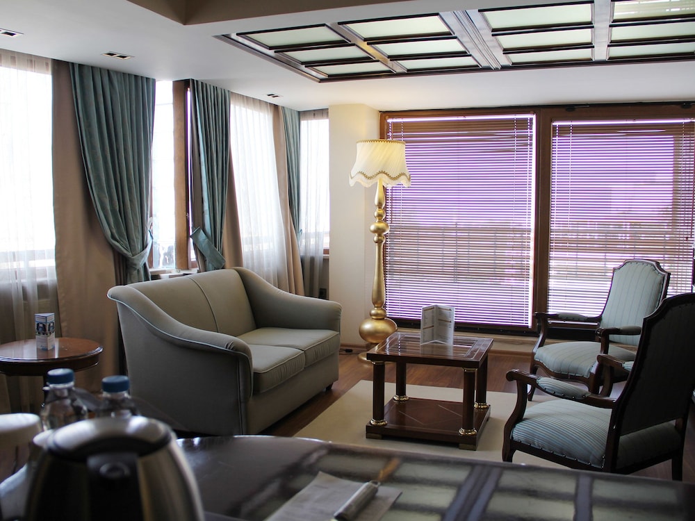 Artic Hotel 16/26