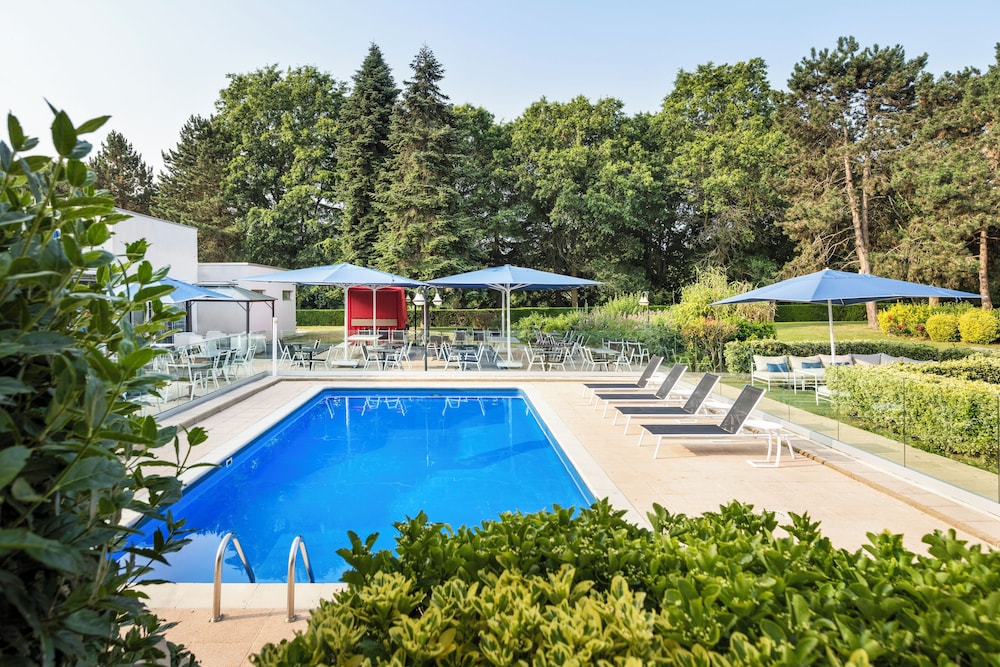 NOVOTEL RENNES ALMA 68/74