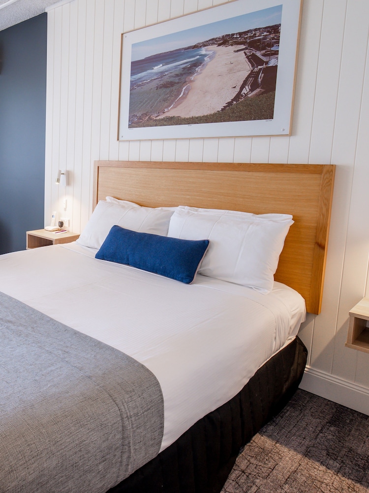 MERCURE CHARLESTOWN 14/50