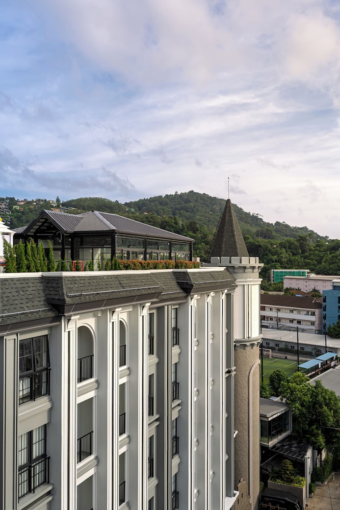 Chateau Du Village Patong 6/65