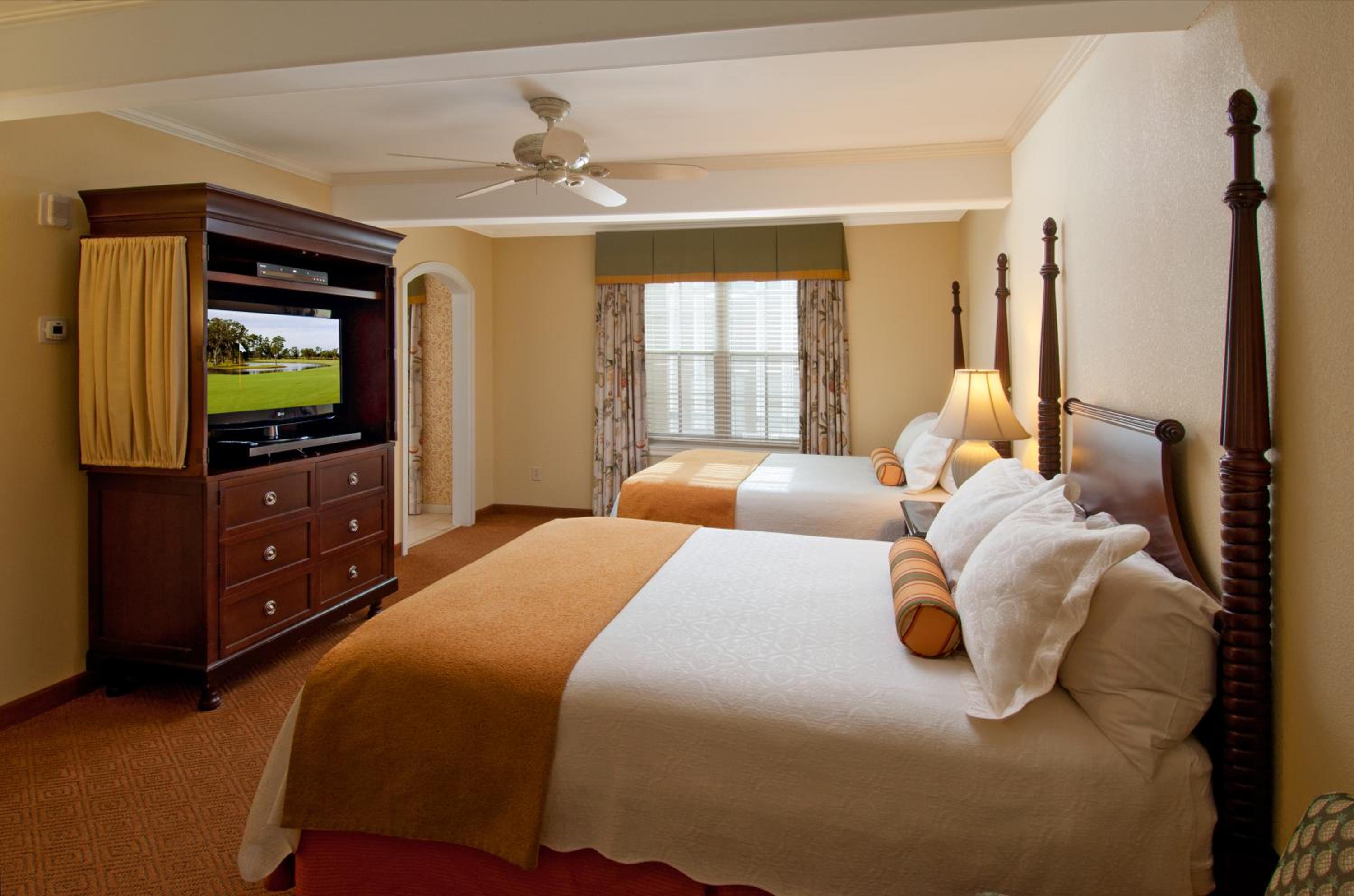 Room, 2 Queen Beds, Resort View