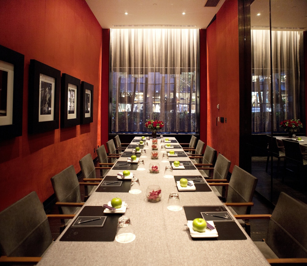 The Hazelton Hotel Toronto 66/76