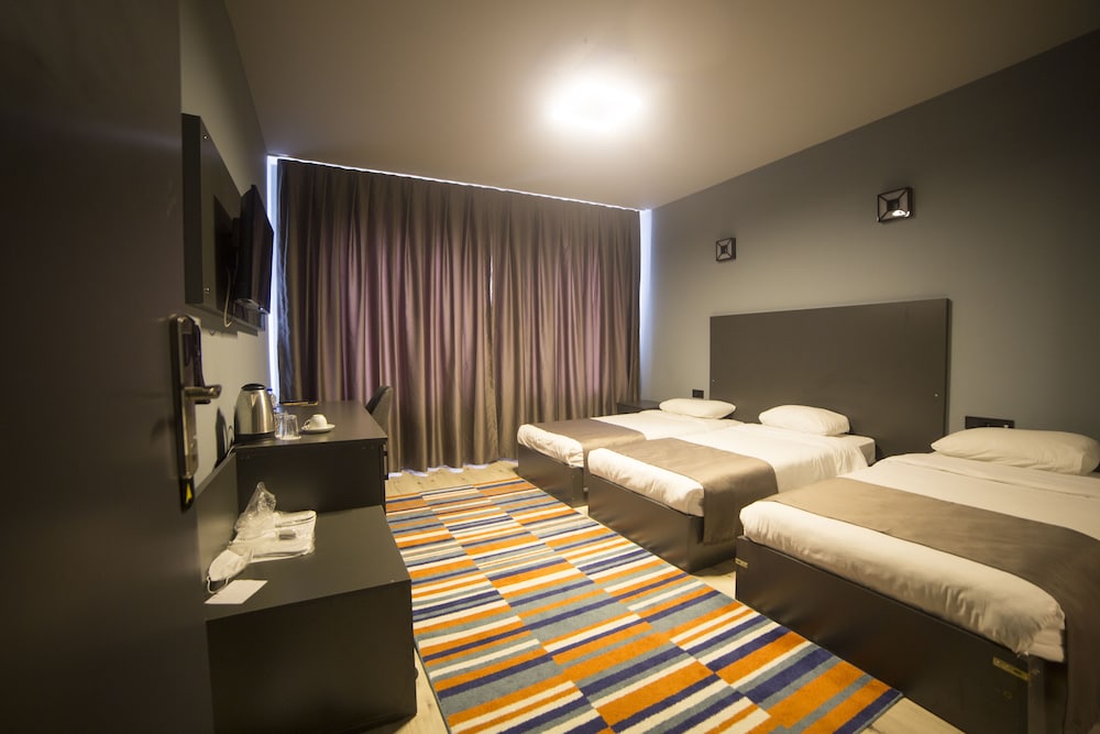 Atos Otel 11/47