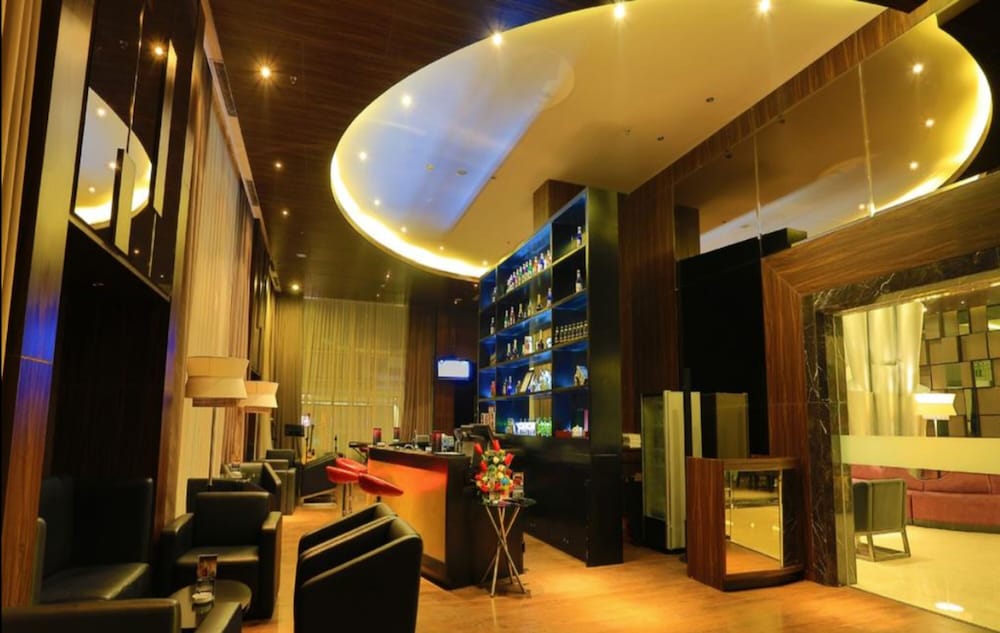 Aston Jambi Hotel & Conference Center 85/105