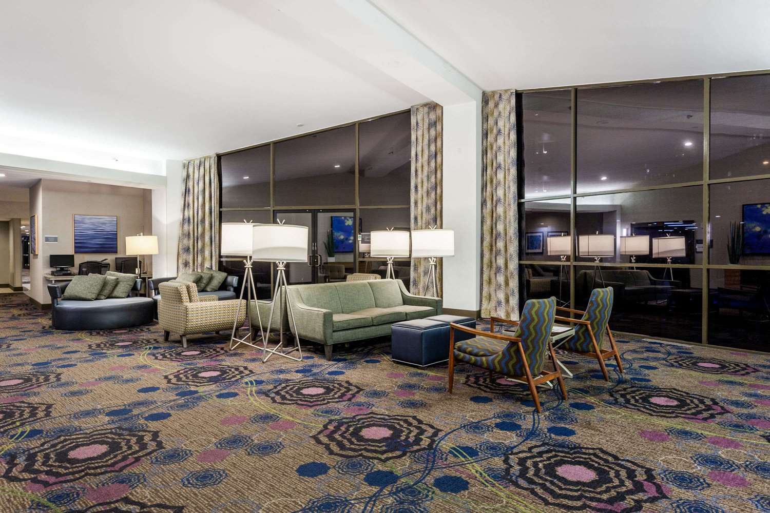 Wyndham San Diego Bayside 22/26
