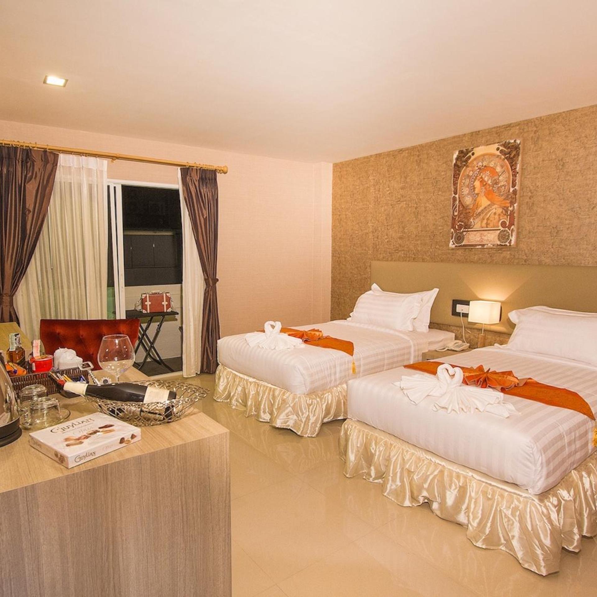 Retro, Suite, Twin Beds
