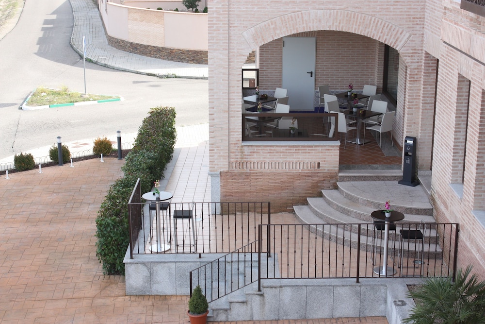 LA BASTIDA HOTEL 15/18