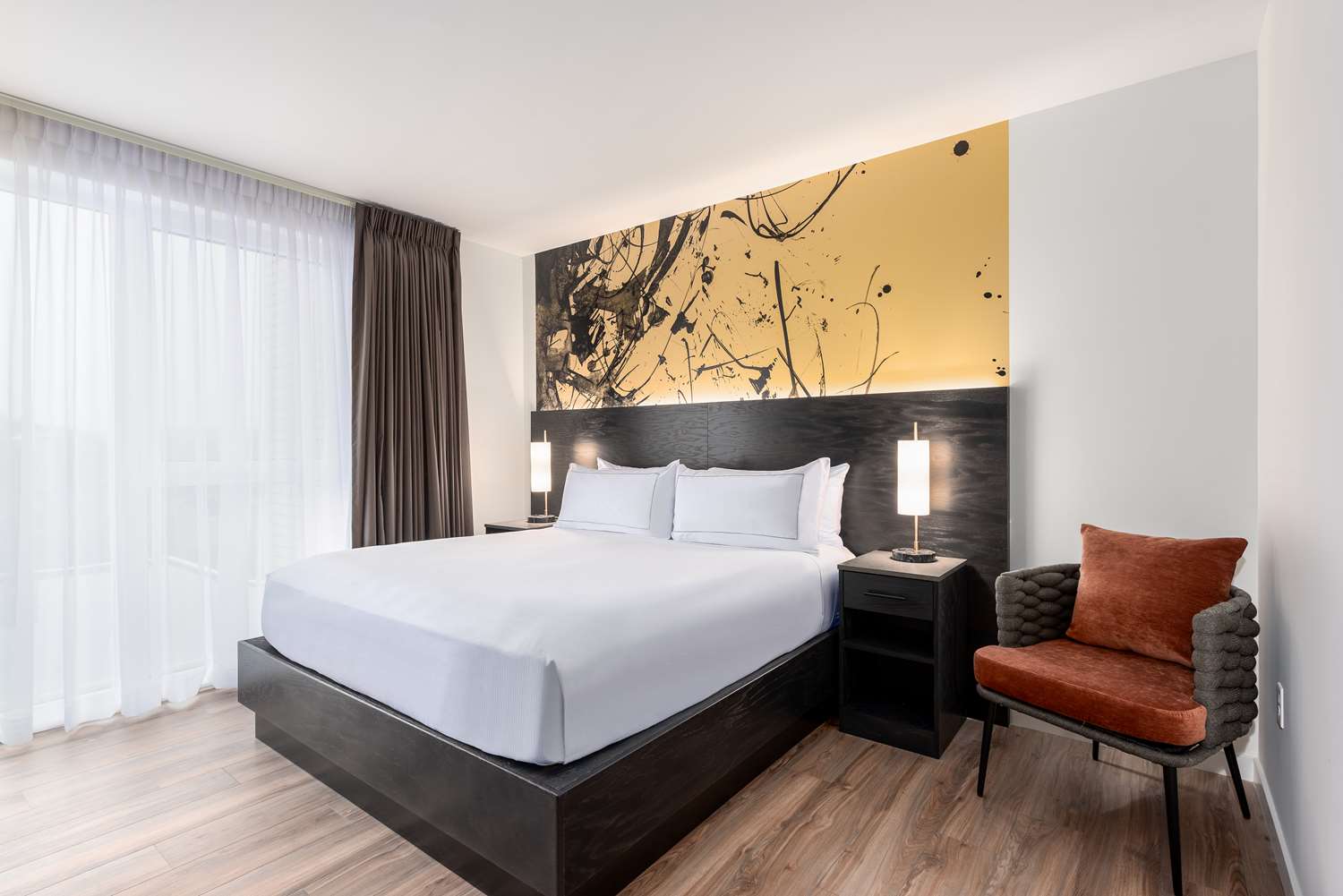 Room, King Bed, Bathtub, Accessible