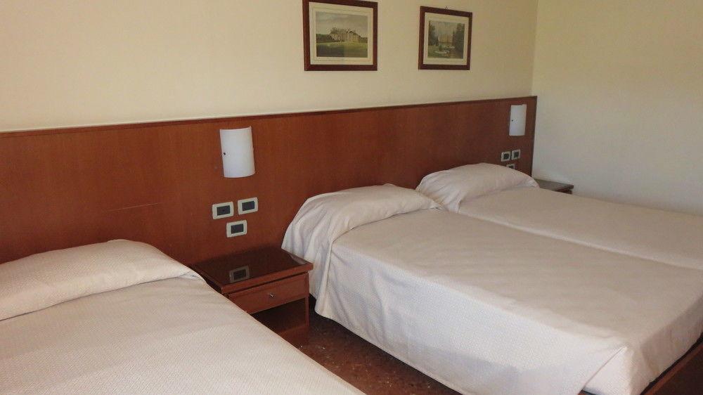 Hotel Oasi Dei Discepoli 14/61