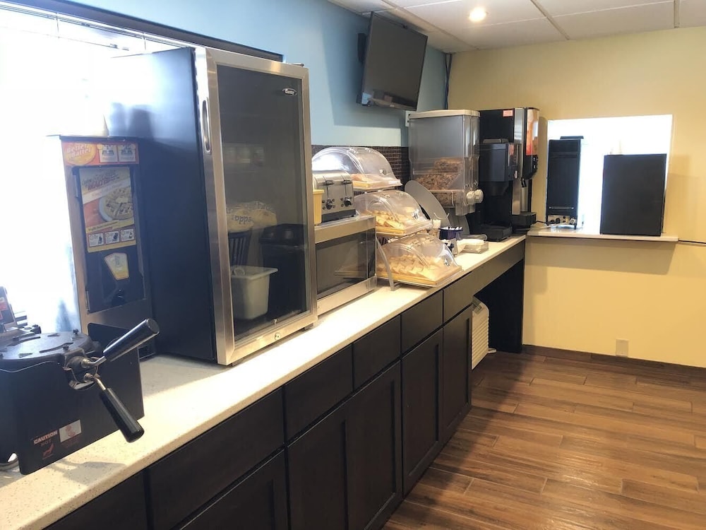 Days Inn By Wyndham Grove City Columbus South 3/27