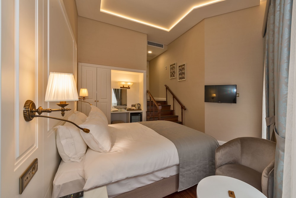 Ada Karakoy Hotel 30/60