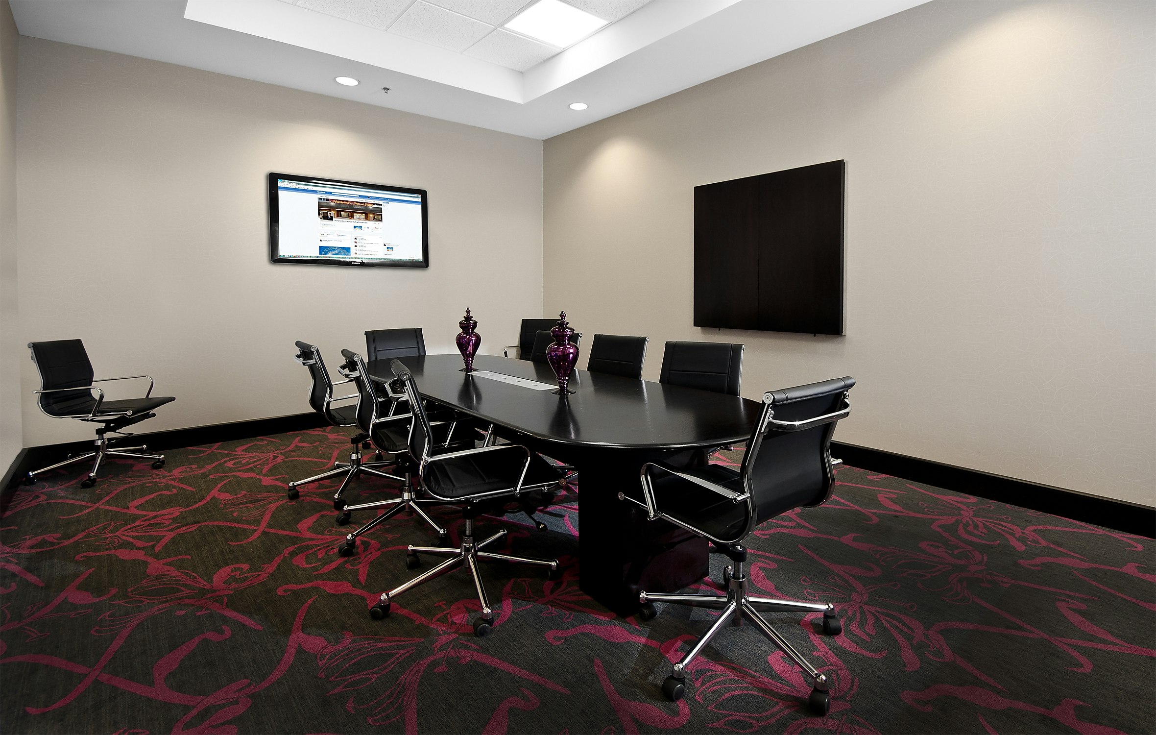 Hampton Inn and Suites Raleigh Downtown 60/75