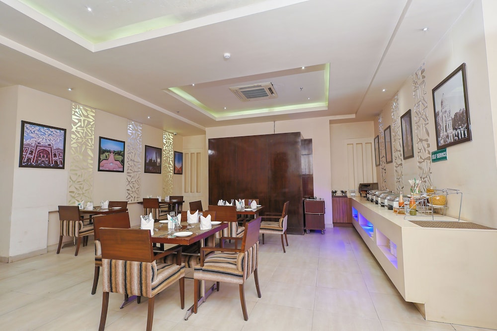 LE ROI UDAIPUR 26/50