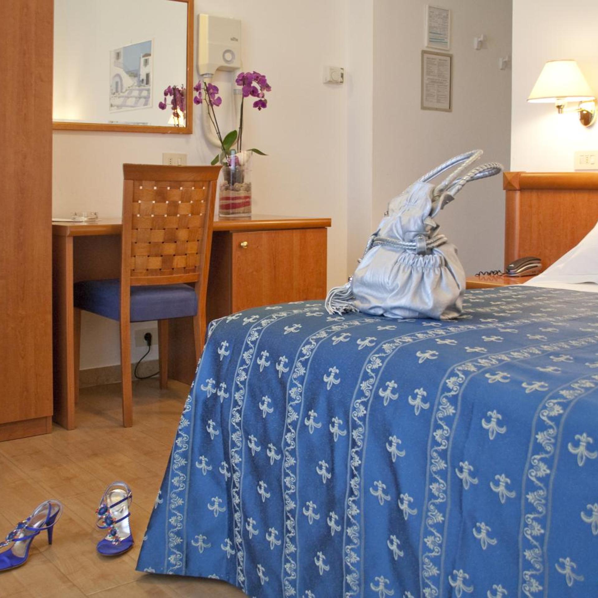 Hotel Mon Pays 27/50