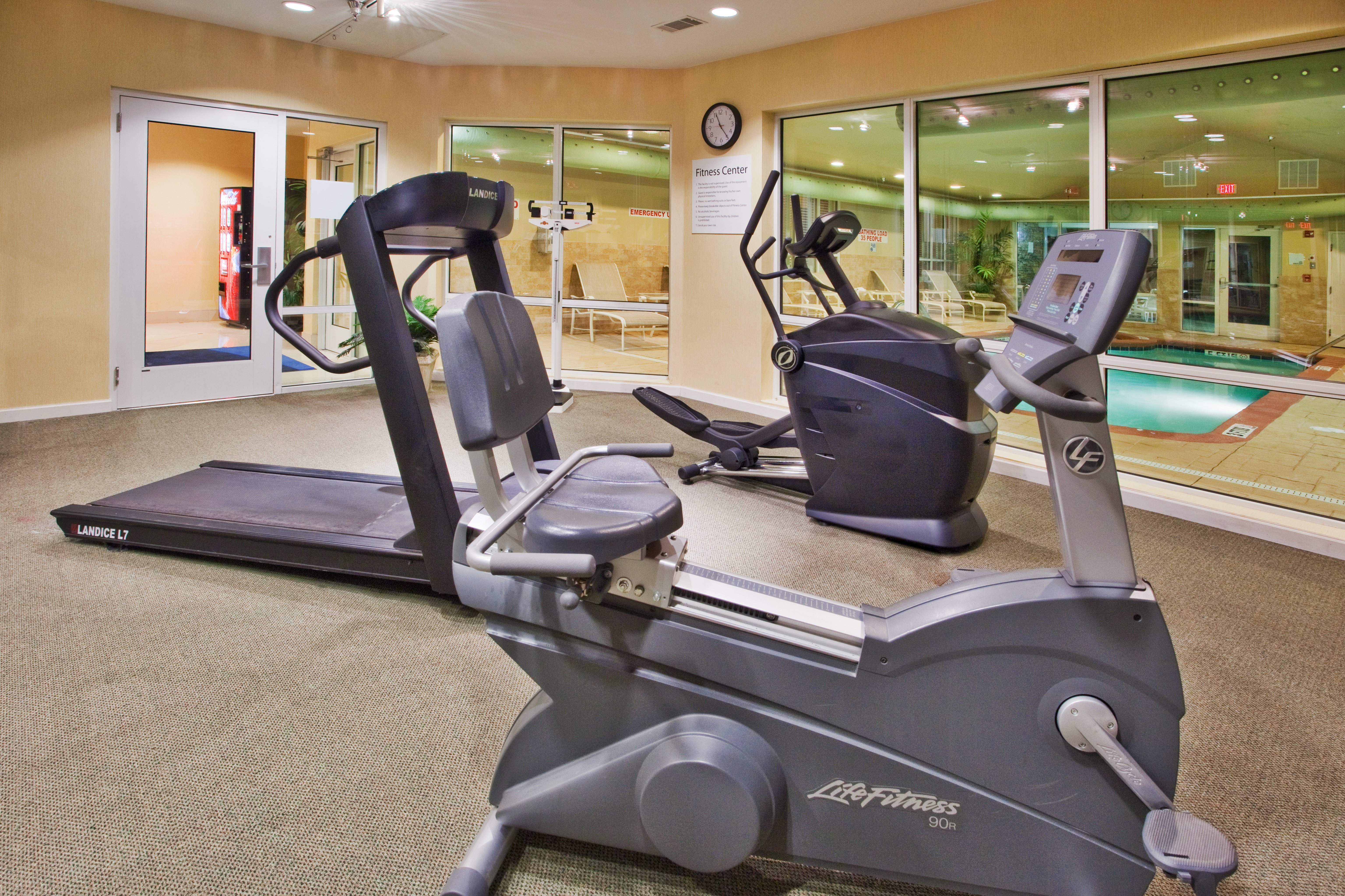 Holiday Inn Express Savannah Airport Ex Comfort Suites 29/54