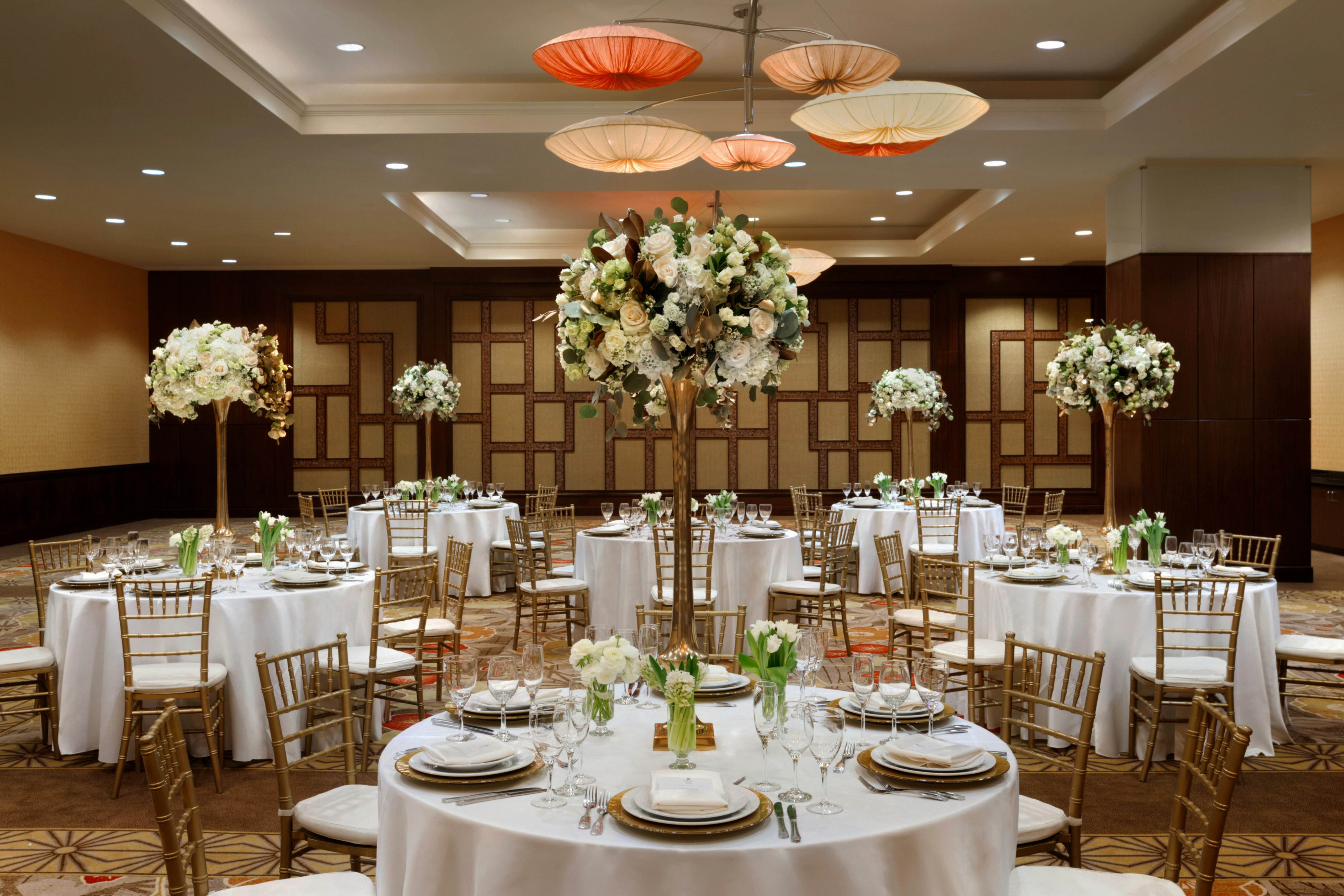 Embassy Suites by Hilton Los Angeles Glendale 30/54