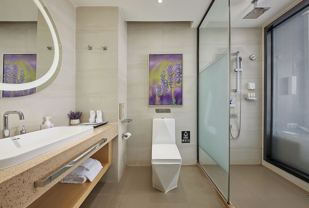 Lavande Hotel Baiyun International Airport Branch 51/51