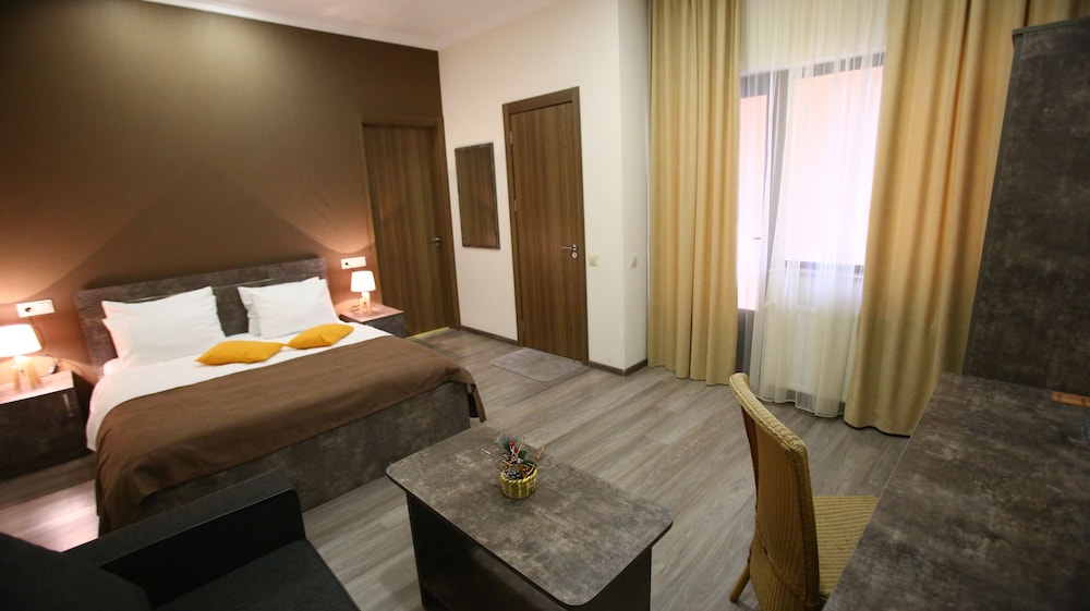 Nabadi Hotel 15/68