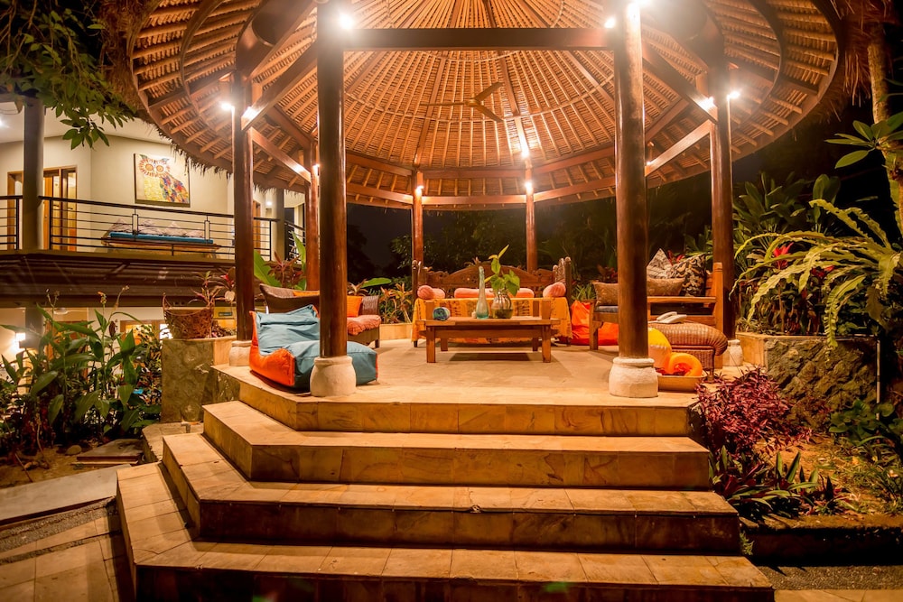 Gajah Biru Bungalows 32/50