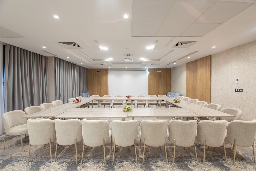 Hotel Kyriad Prestige City Center Tunis 17/23