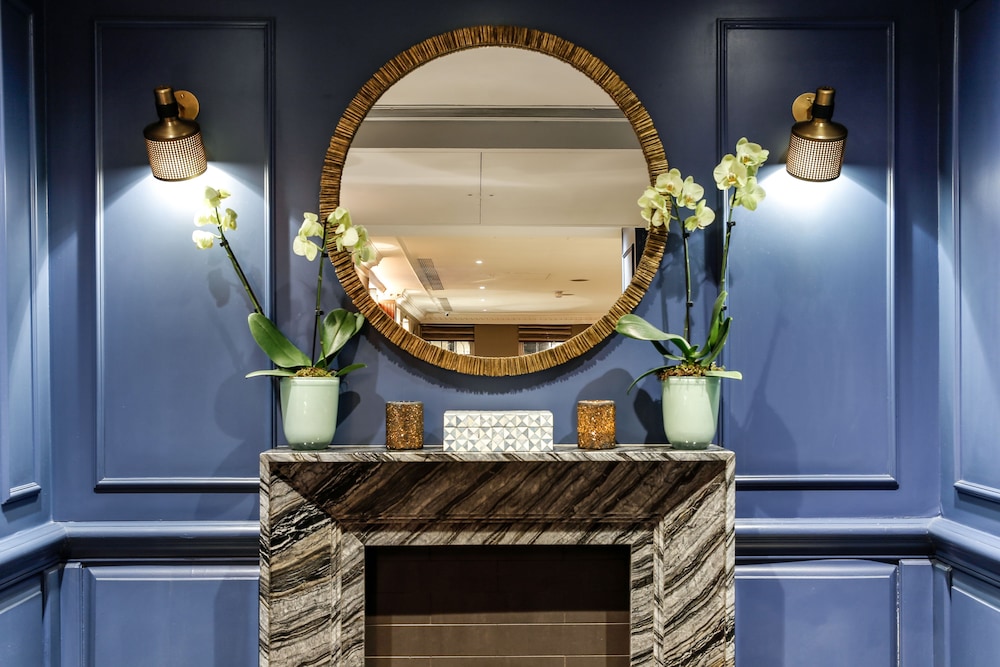 Flemings Hotel Mayfair 75/80