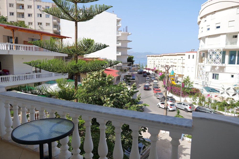 Hotel Rixhi 62/69