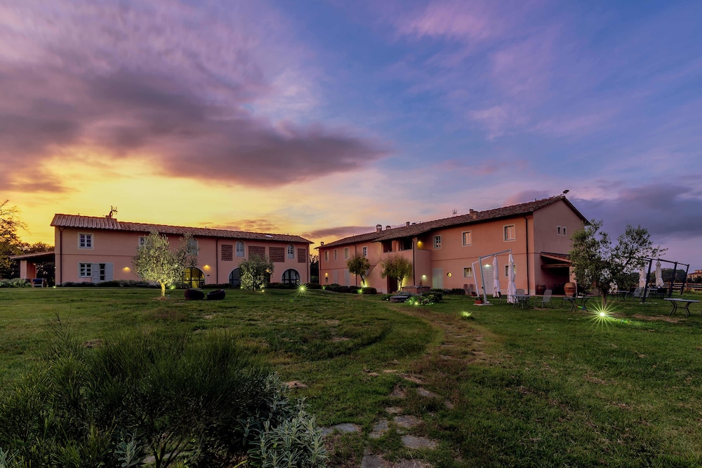 Le Sodole Country Resort and Golf 40/48