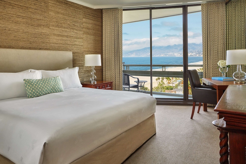 Fairmont Miramar Hotel and Bungalows 23/50