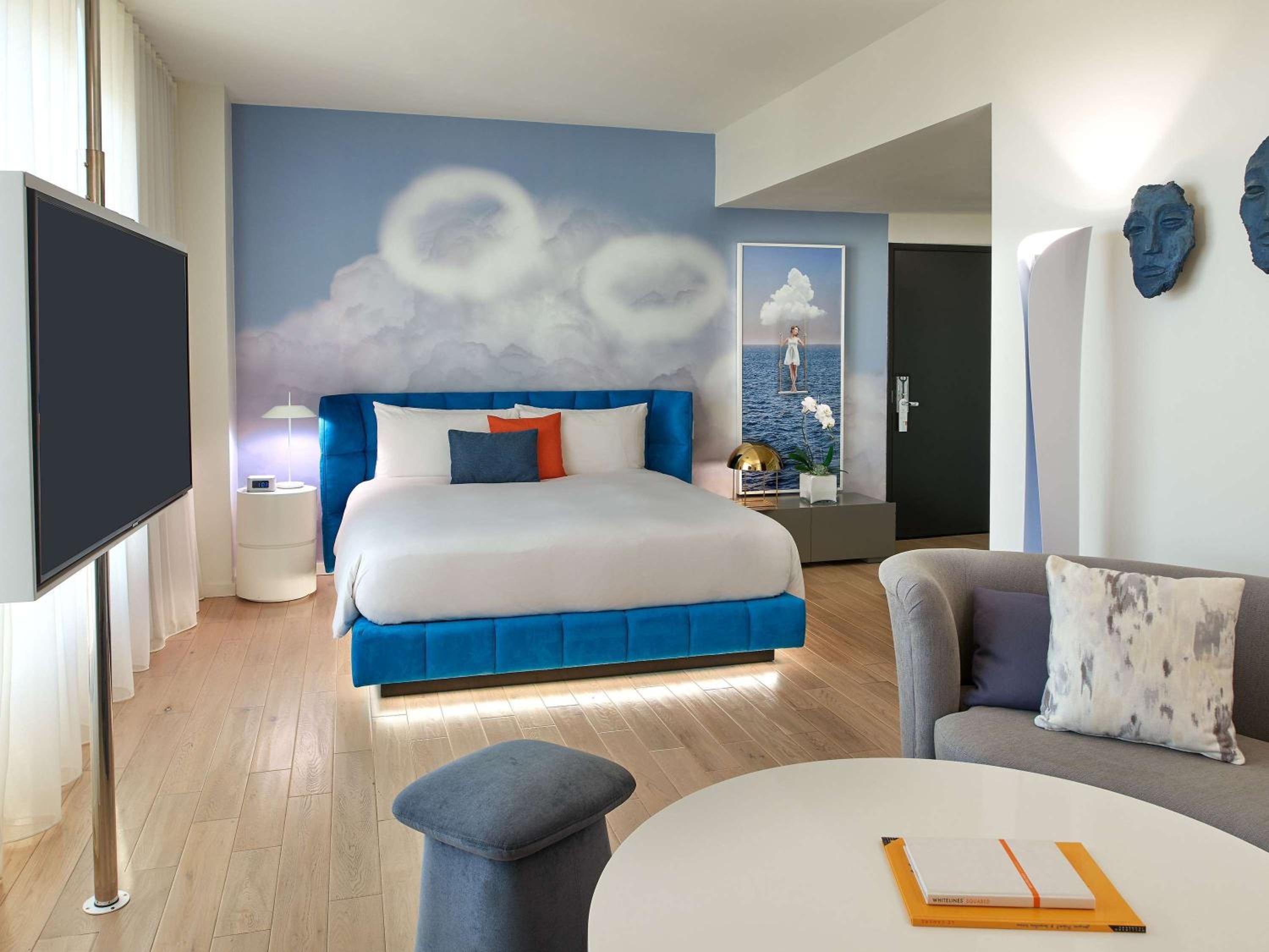 penthouse suite