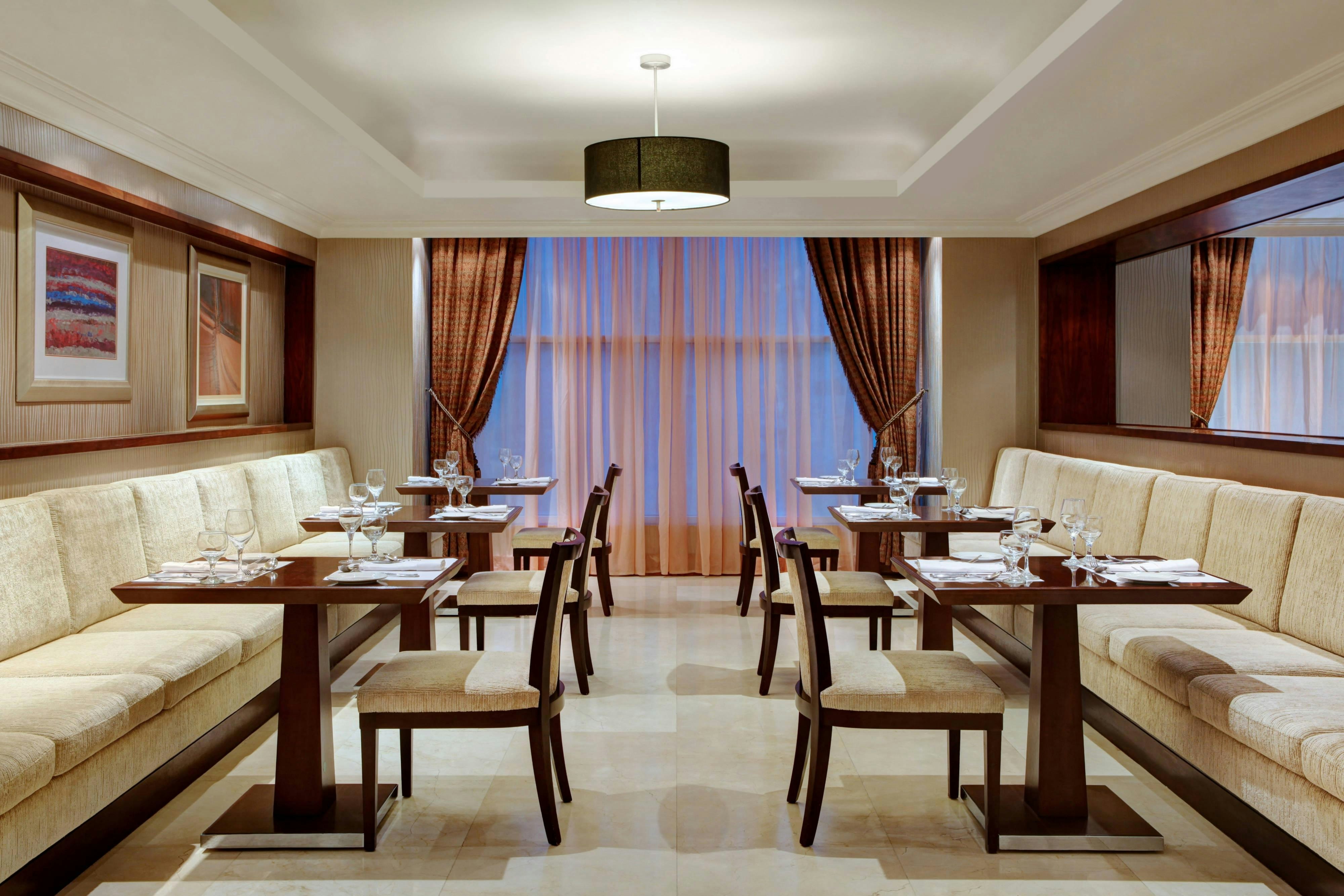فندق ابراج المريديان(Le Meridien Towers Makkah) 2/7