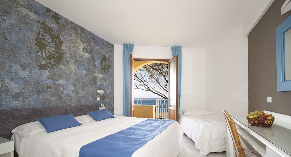 Hotel Perla Del Golfo 13/70